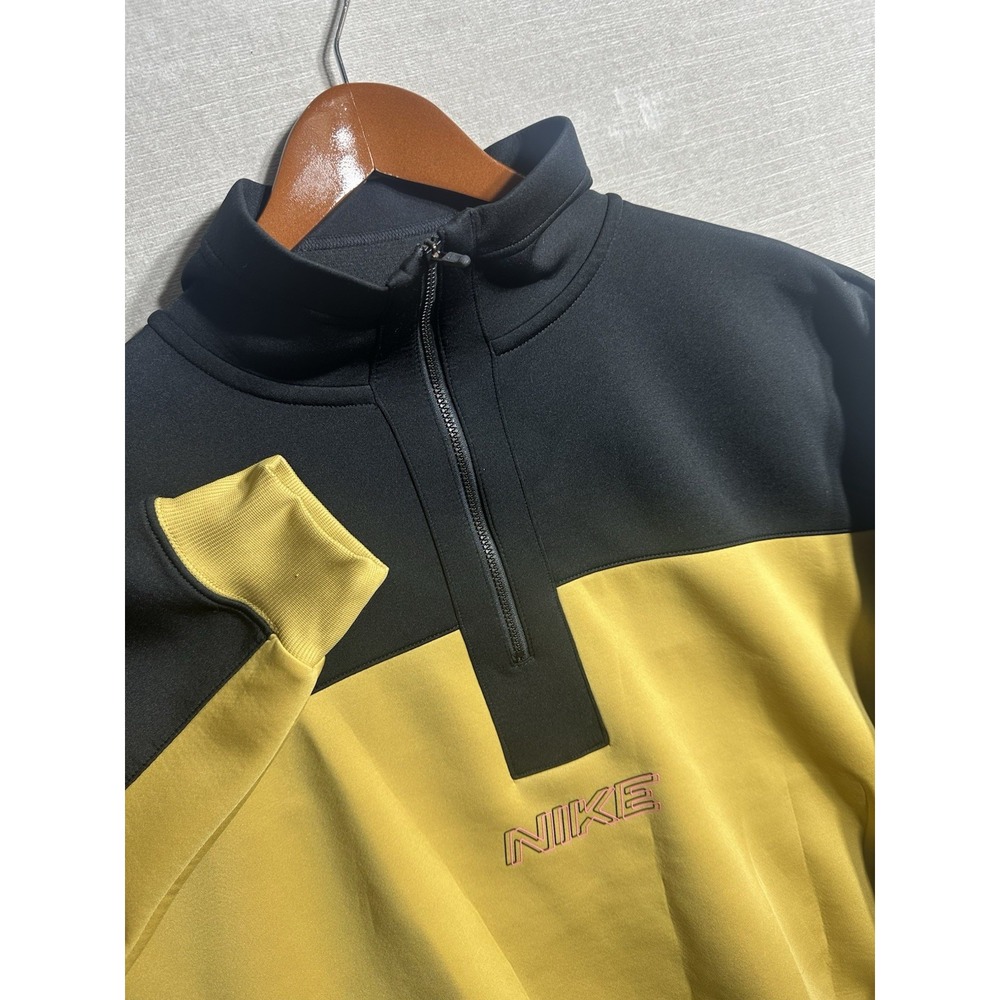 NWOT Nike Dri Fit 1/2 Zip Long Sleeve Training Top Sweater Women's Large Yellow